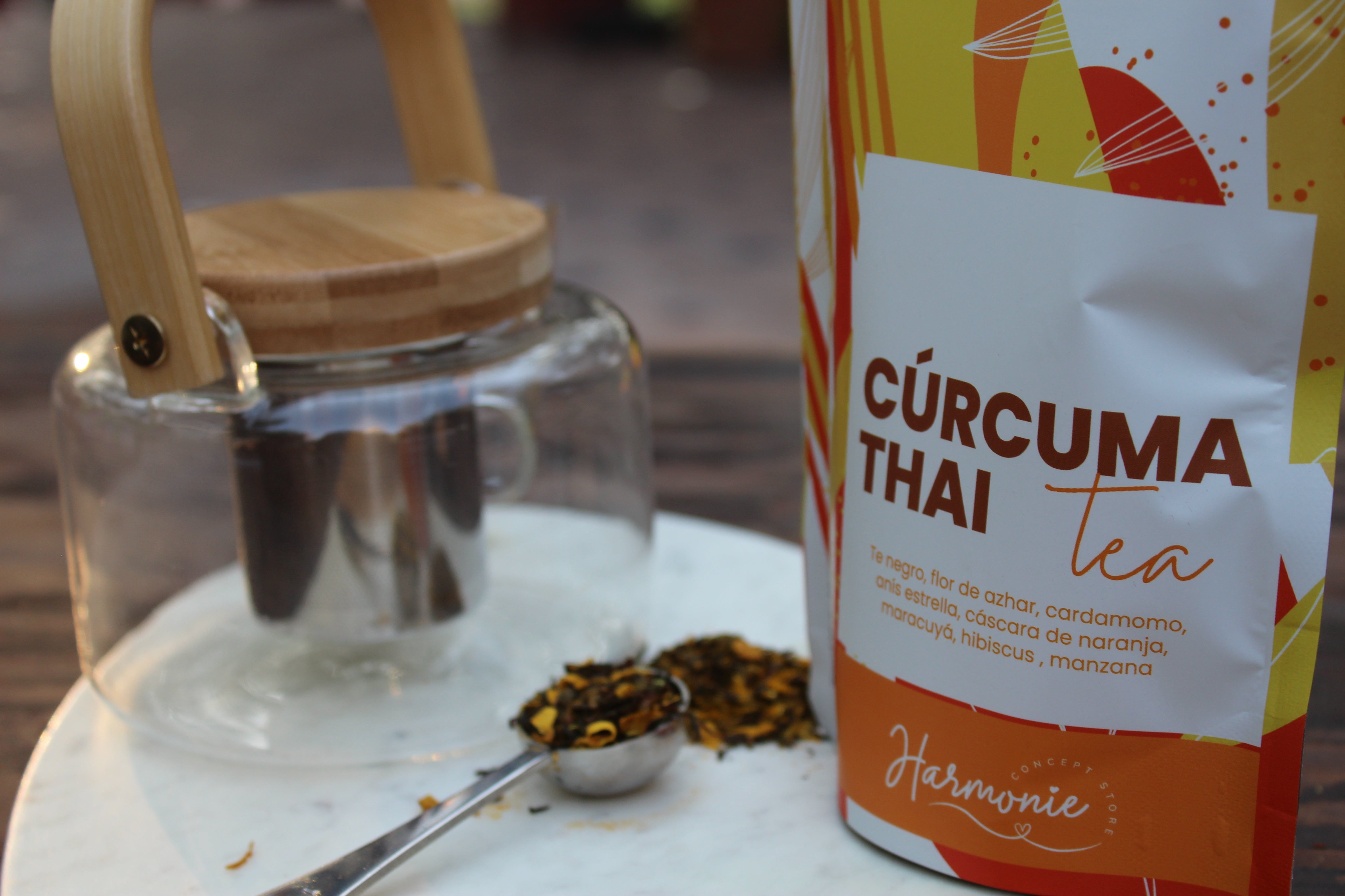 CÚRCUMA THAI TEA