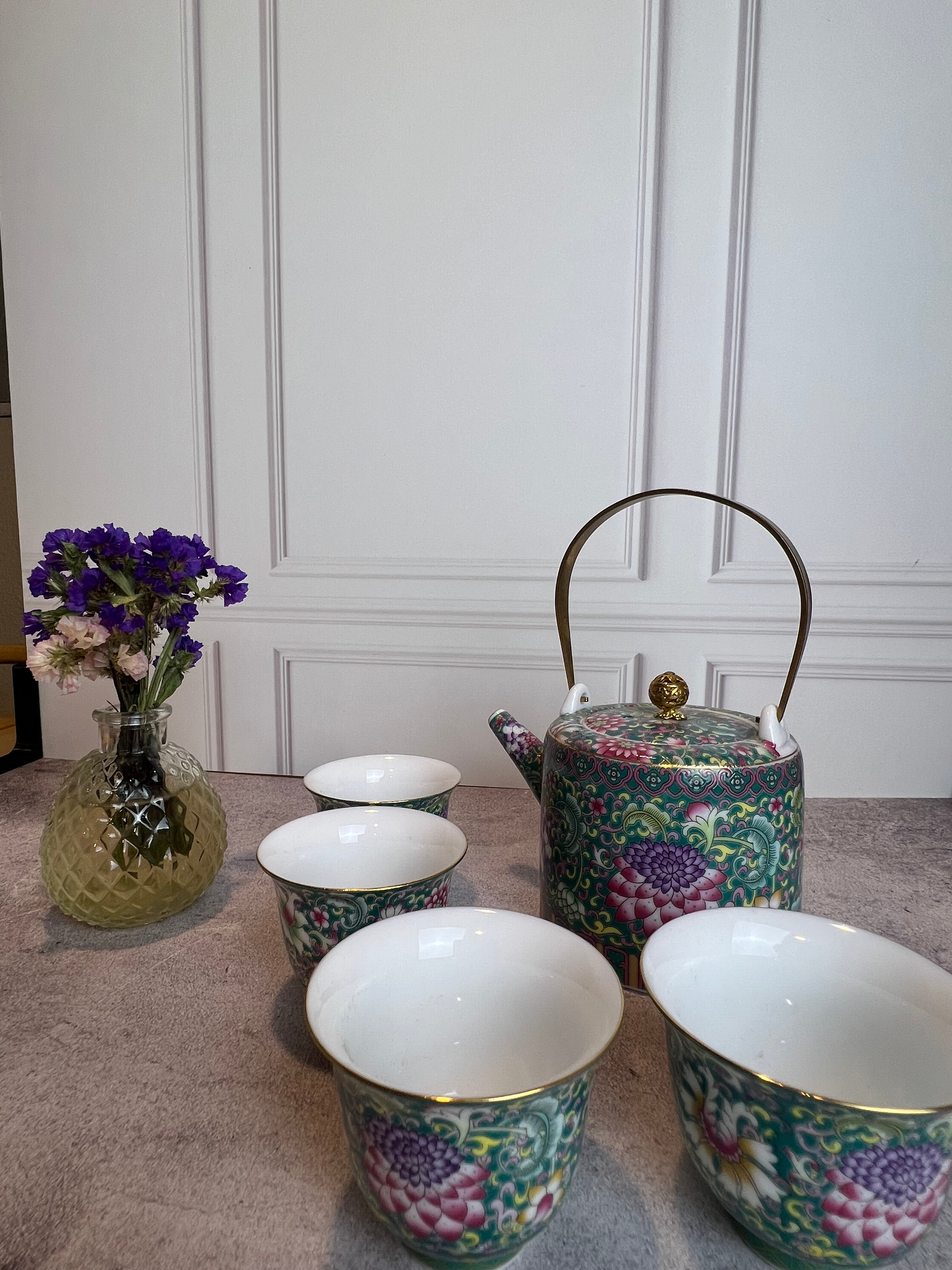 Tetera de Cerámica Estilo Chino con 4 Tacitas | Detalles Decorativos • Infusor Integrado